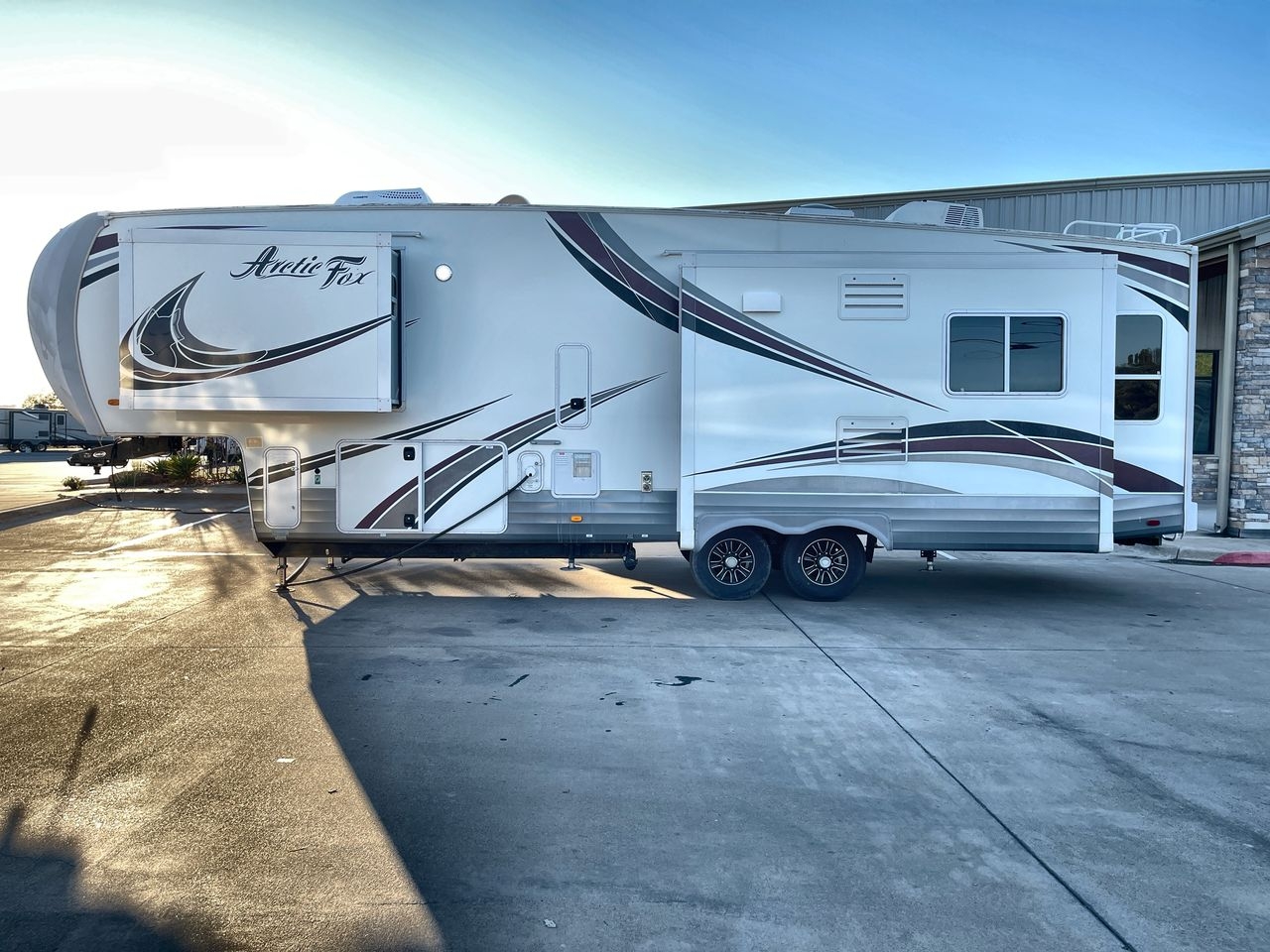 2018 NORTHWOOD ARCTIC FOX 32-5M