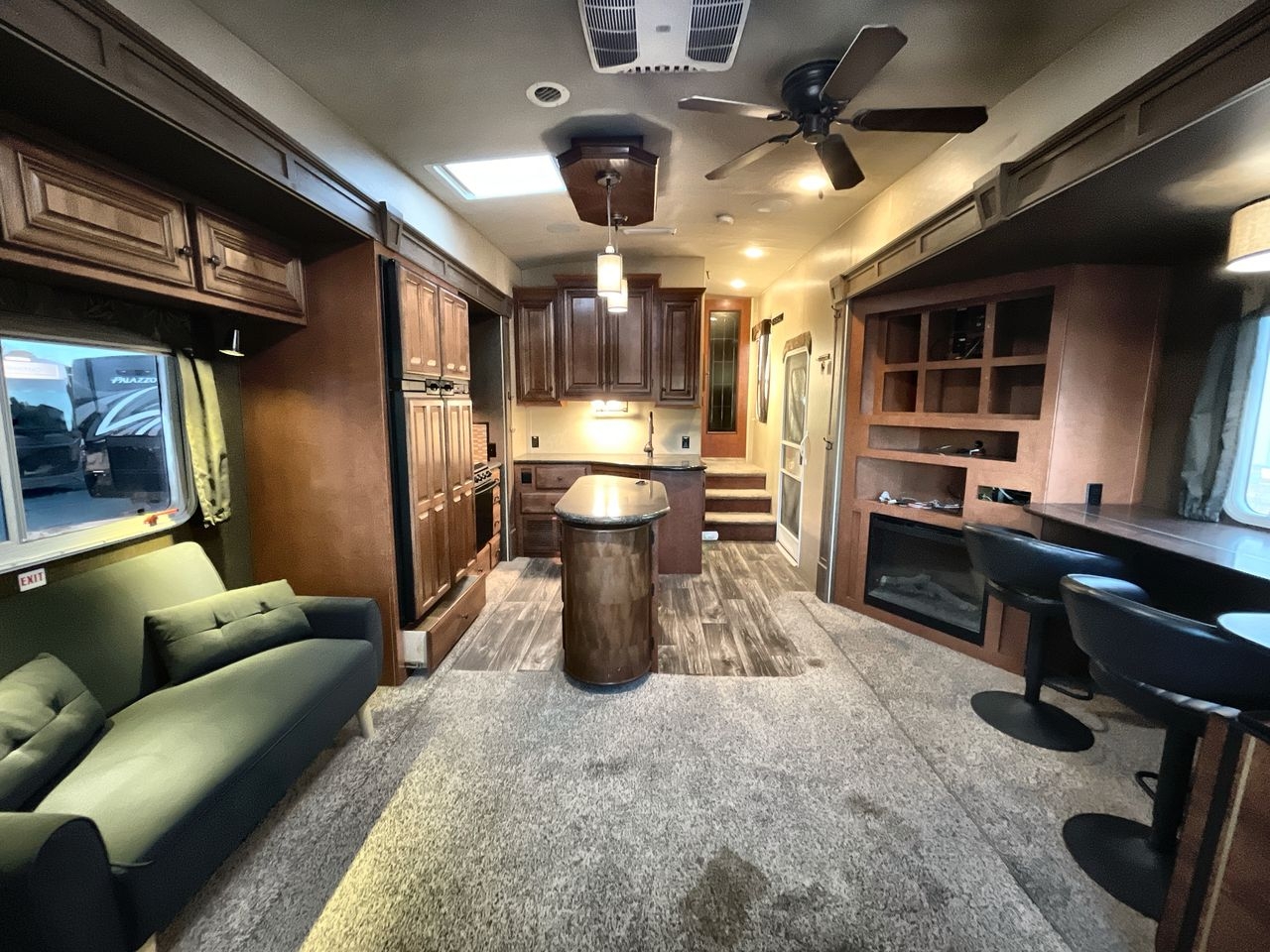 2018 NORTHWOOD ARCTIC FOX 32-5M