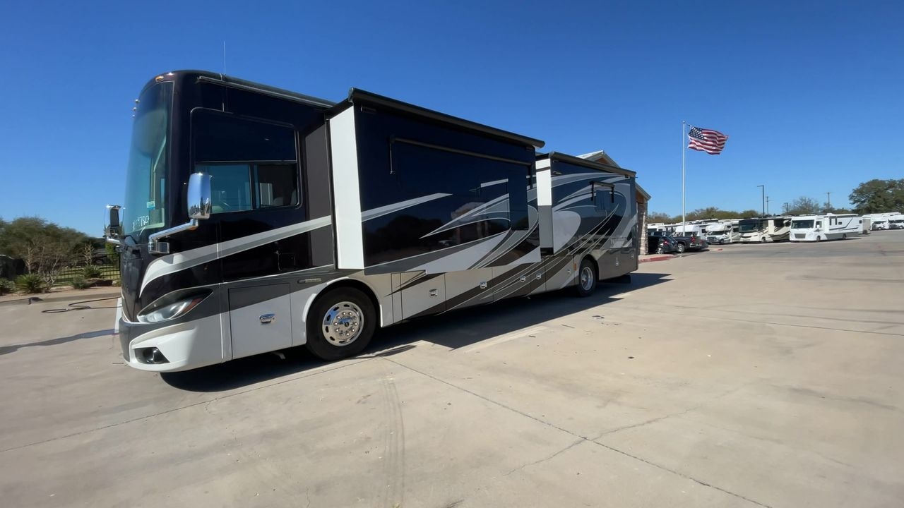 2016 TIFFIN PHAETON 40AH