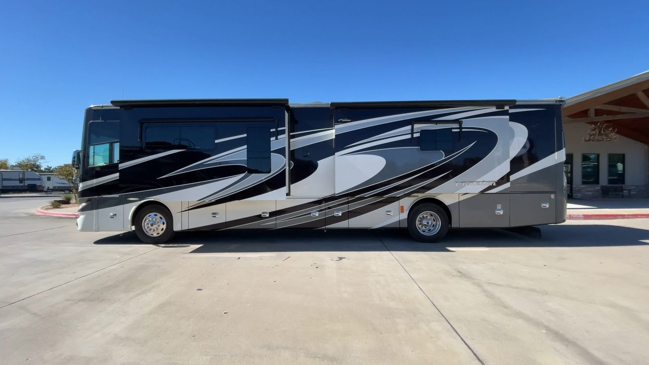 2016 TIFFIN PHAETON 40AH