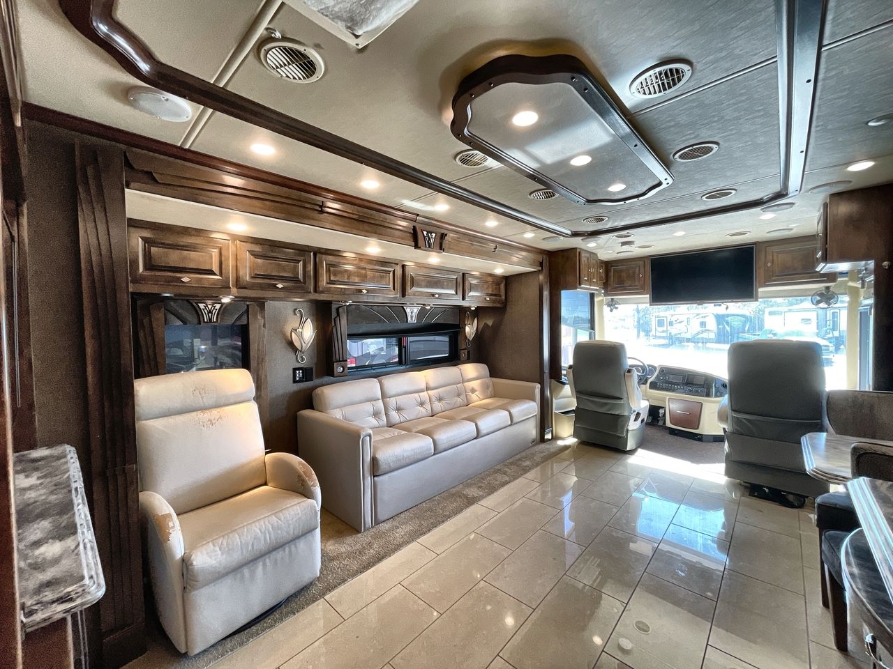 2016 TIFFIN PHAETON 40AH