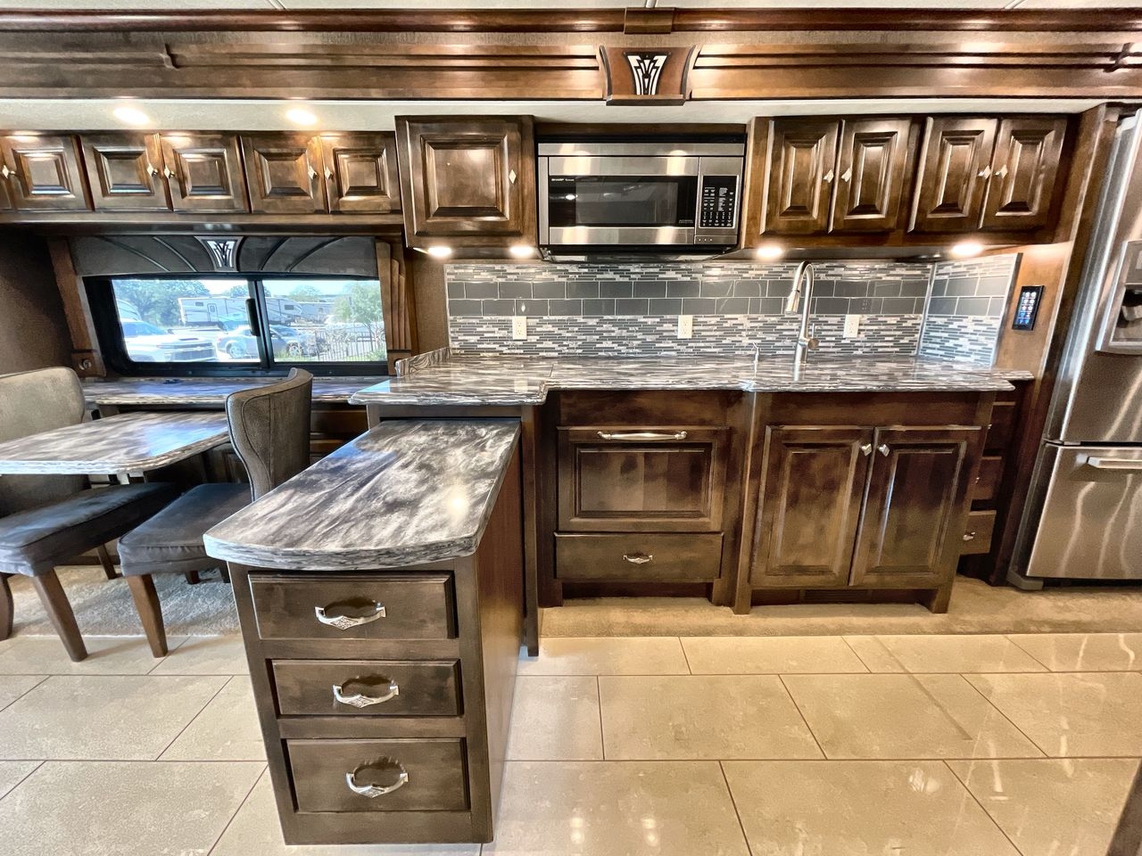 2016 TIFFIN PHAETON 40AH