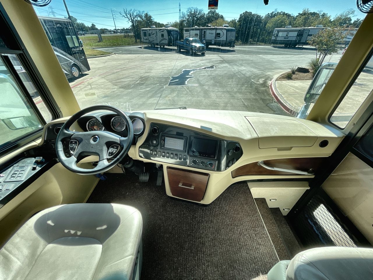 2016 TIFFIN PHAETON 40AH