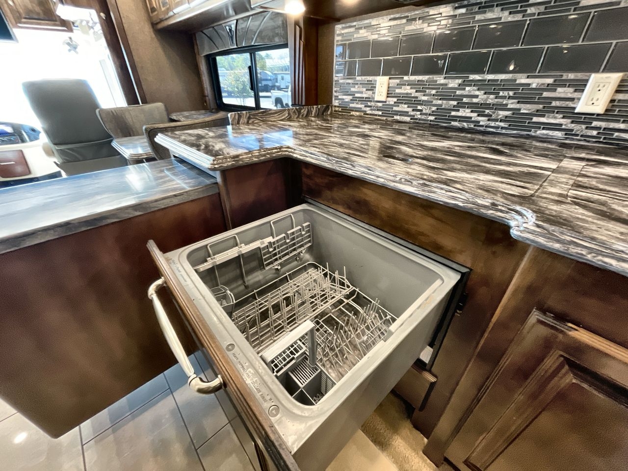 2016 TIFFIN PHAETON 40AH