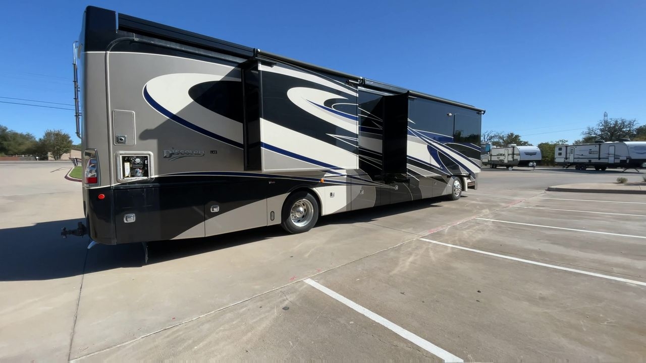 2018 FLEETWOOD DISCOVERY LXE 40D