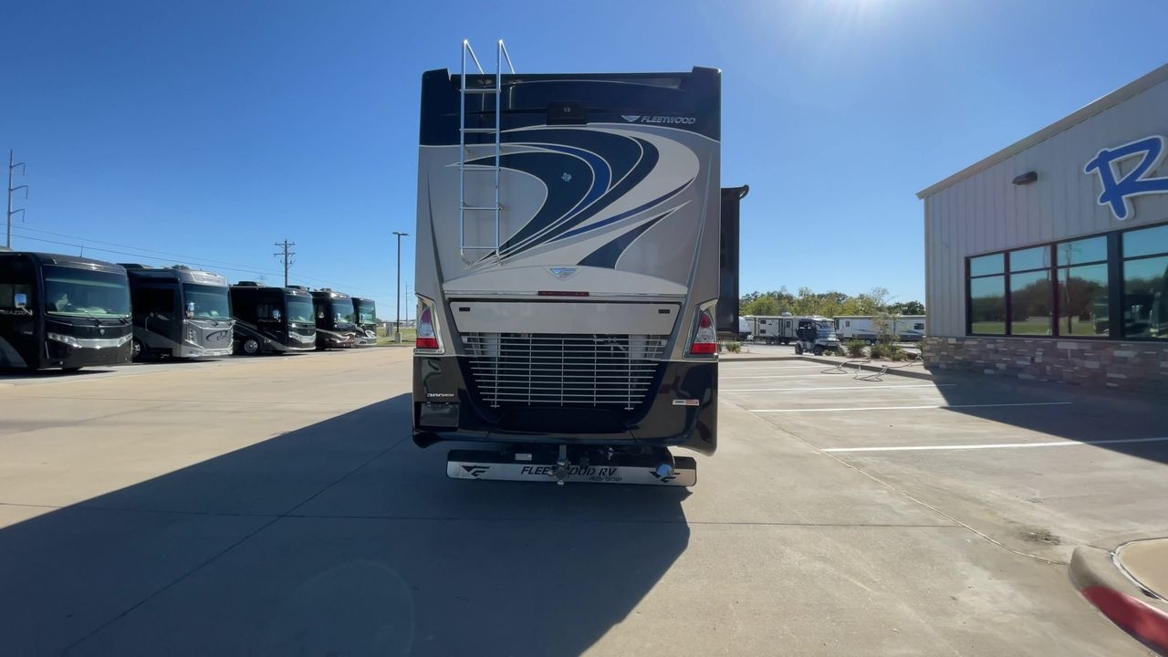 2018 FLEETWOOD DISCOVERY LXE 40D