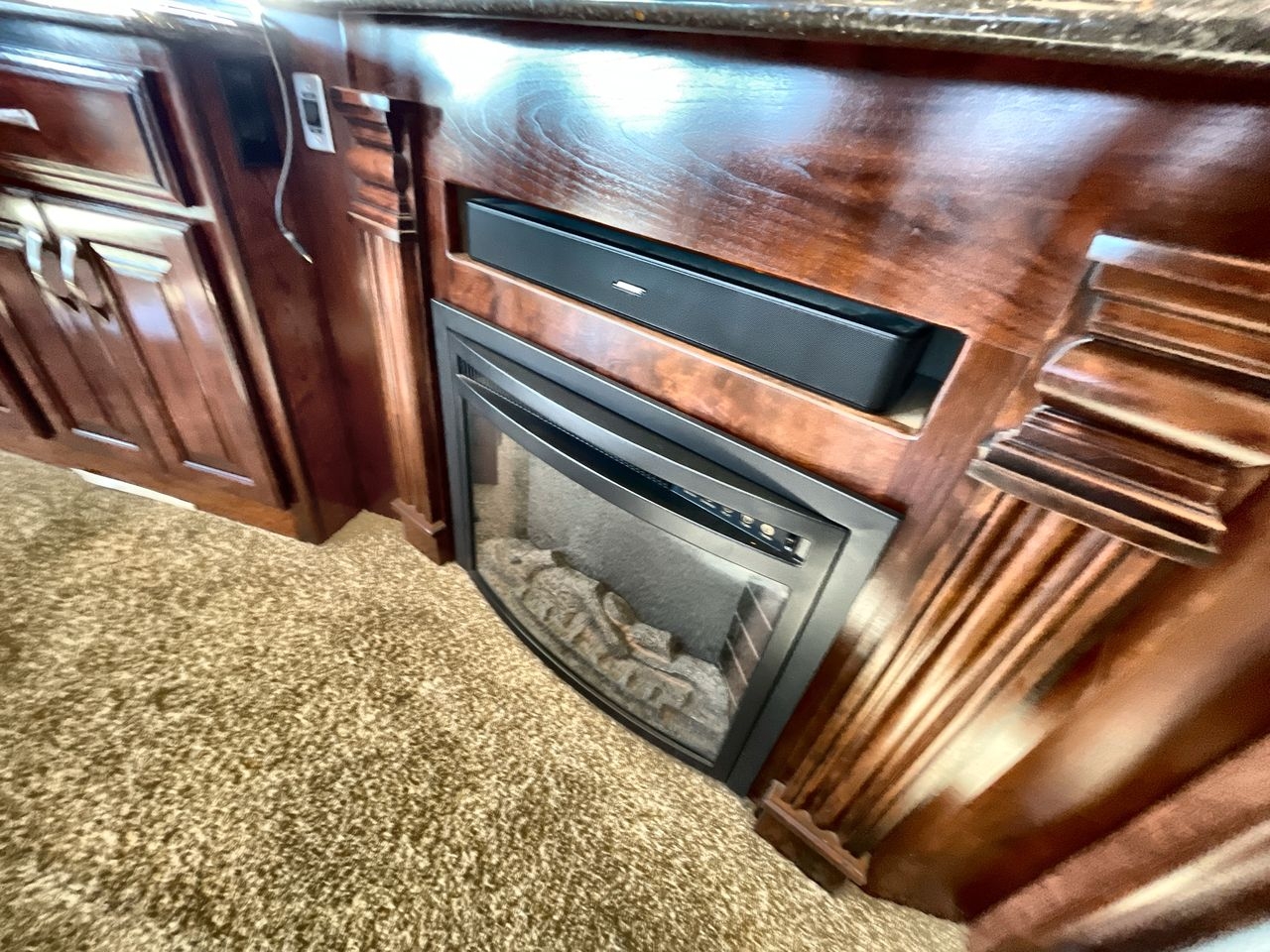 2018 FLEETWOOD DISCOVERY LXE 40D