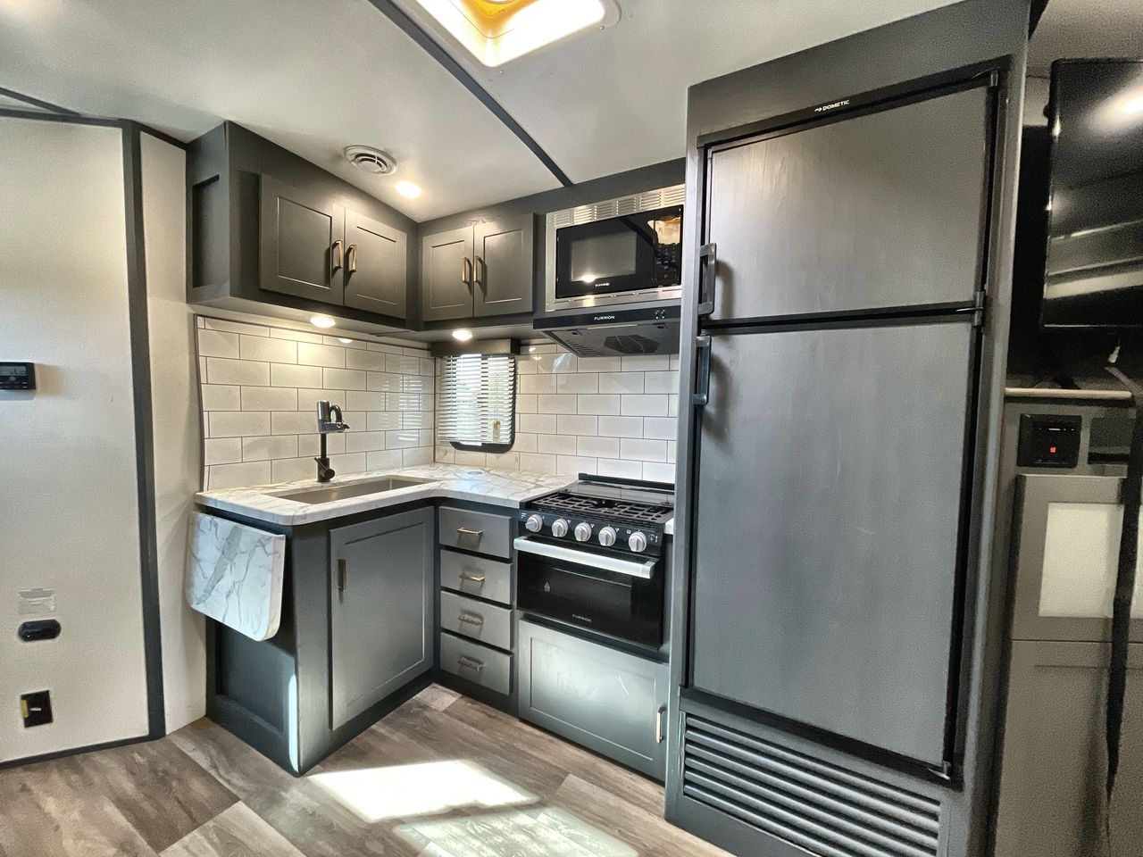 2023 KEYSTONE BULLET 312BHS