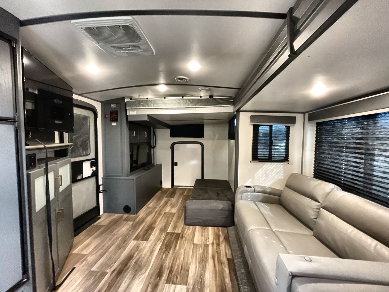 2023 KEYSTONE BULLET 312BHS