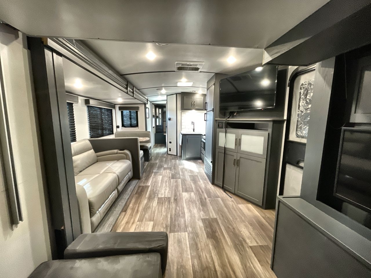 2023 KEYSTONE BULLET 312BHS