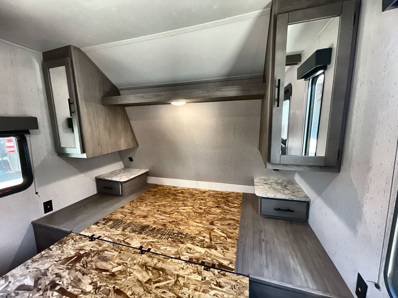 2023 KEYSTONE COLEMAN 295QB