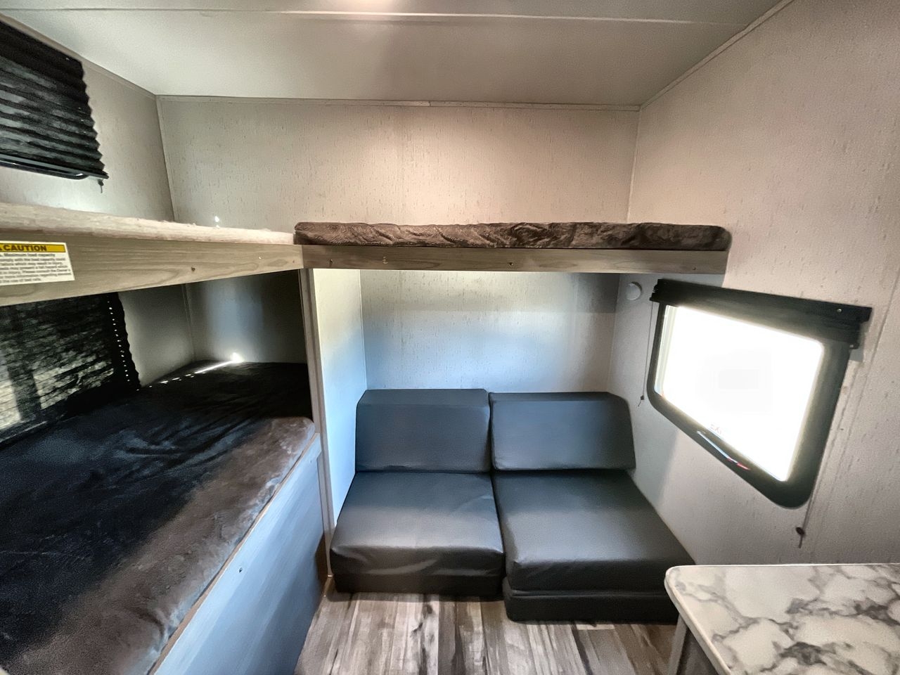 2023 KEYSTONE COLEMAN 295QB