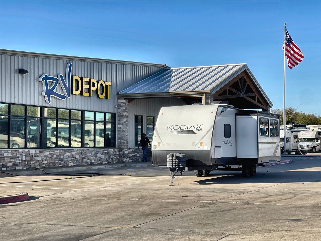 2024 DUTCHMEN KODIAK 26SR