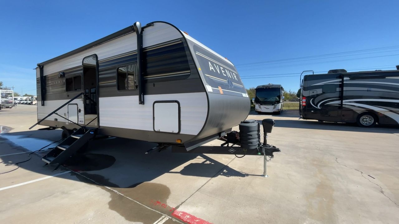 2025 CRUISER AVENIR 24RB