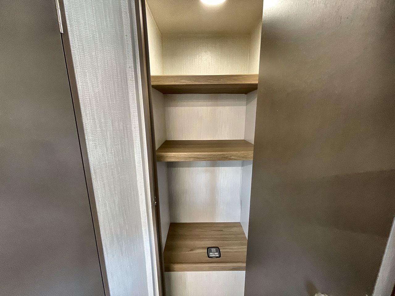 2025 CRUISER AVENIR 24RB