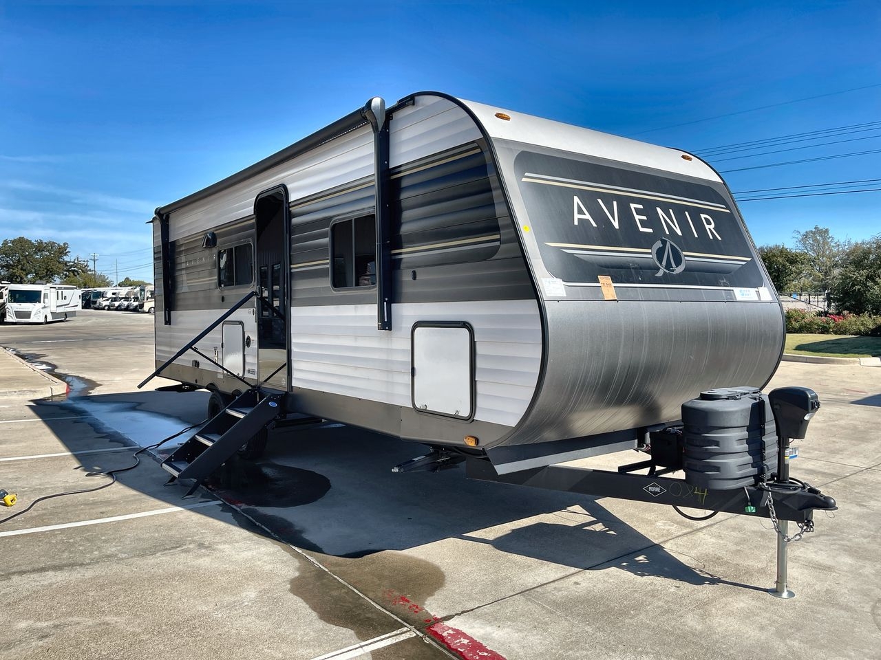 2025 CRUISER AVENIR 24RB