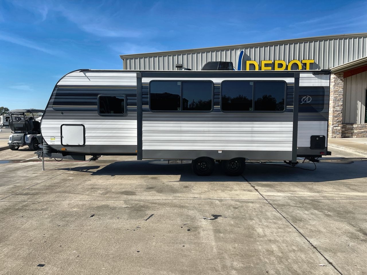 2025 CRUISER AVENIR 24RB