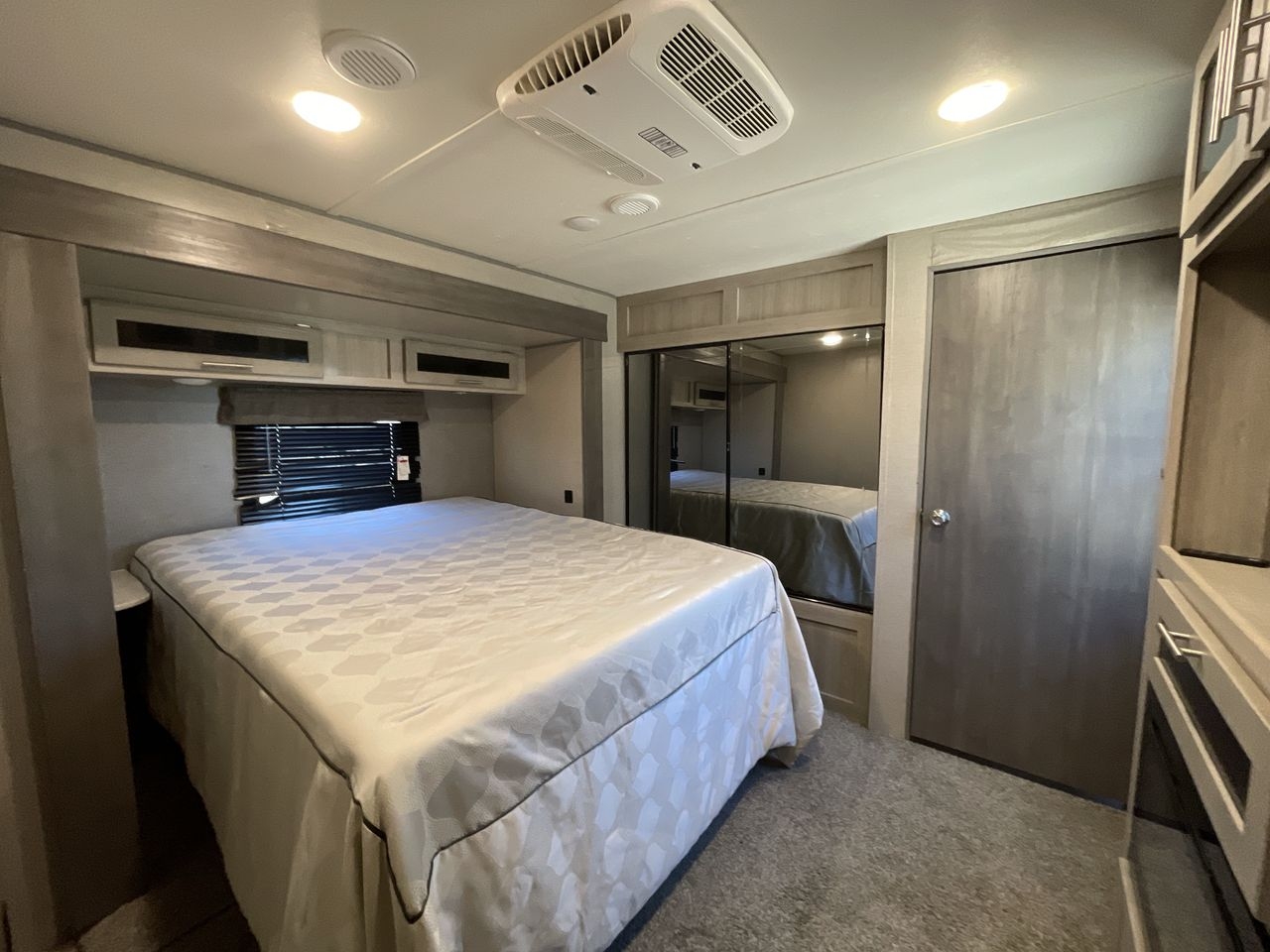 2022 COACHMEN CATALINA 30RKDS