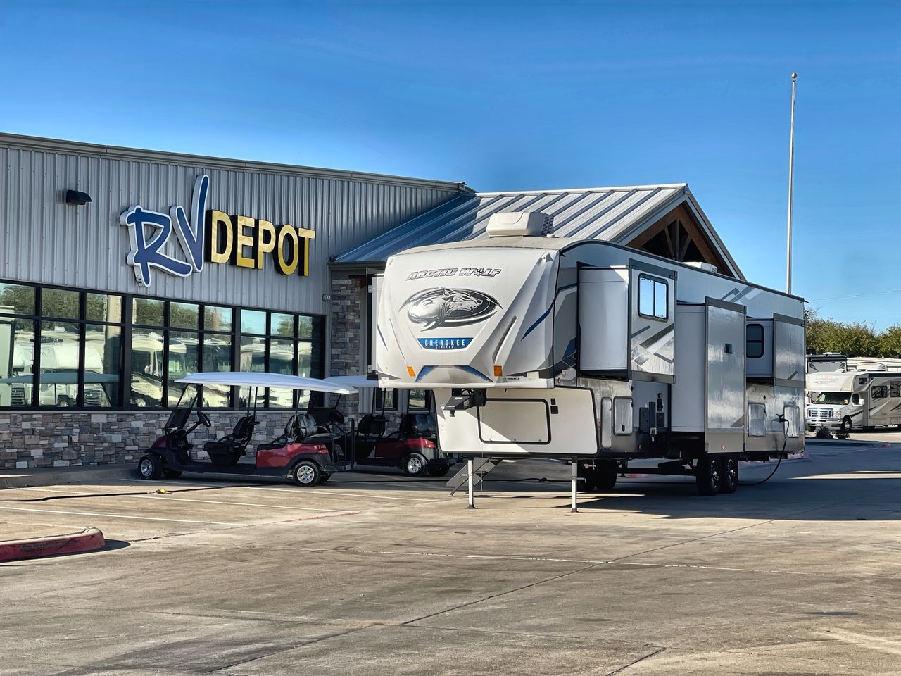 2023 FOREST RIVER CHEROKEE 3910SUITE