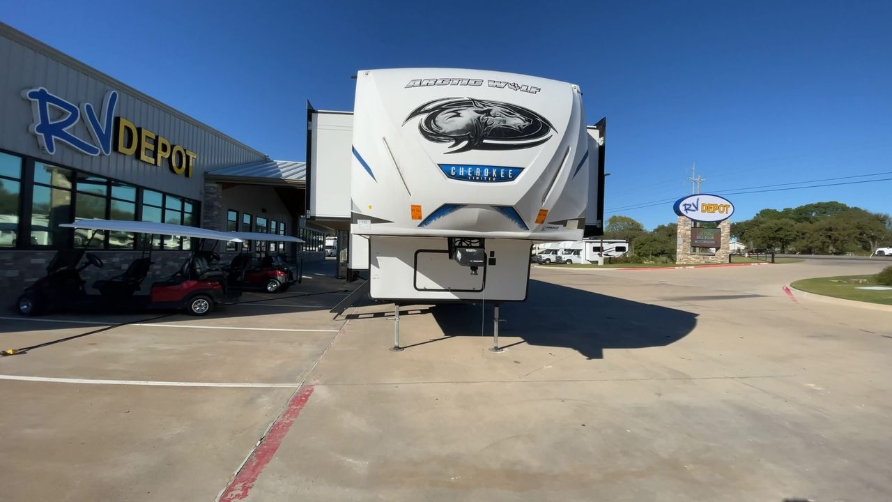 2023 FOREST RIVER CHEROKEE 3910SUITE