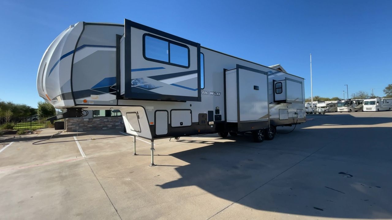 2023 FOREST RIVER CHEROKEE 3910SUITE