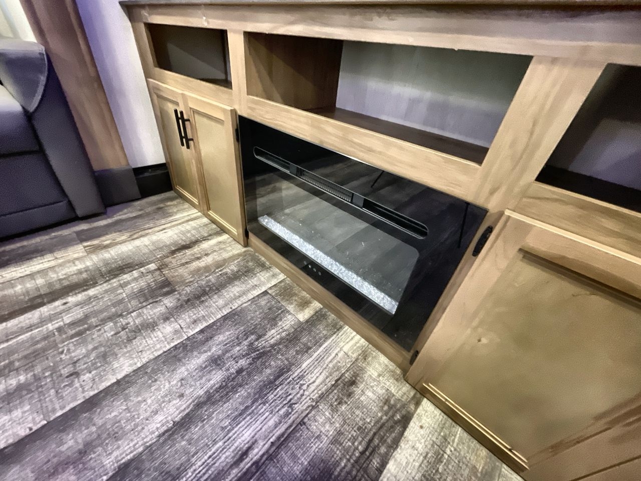 2023 FOREST RIVER CHEROKEE 3910SUITE