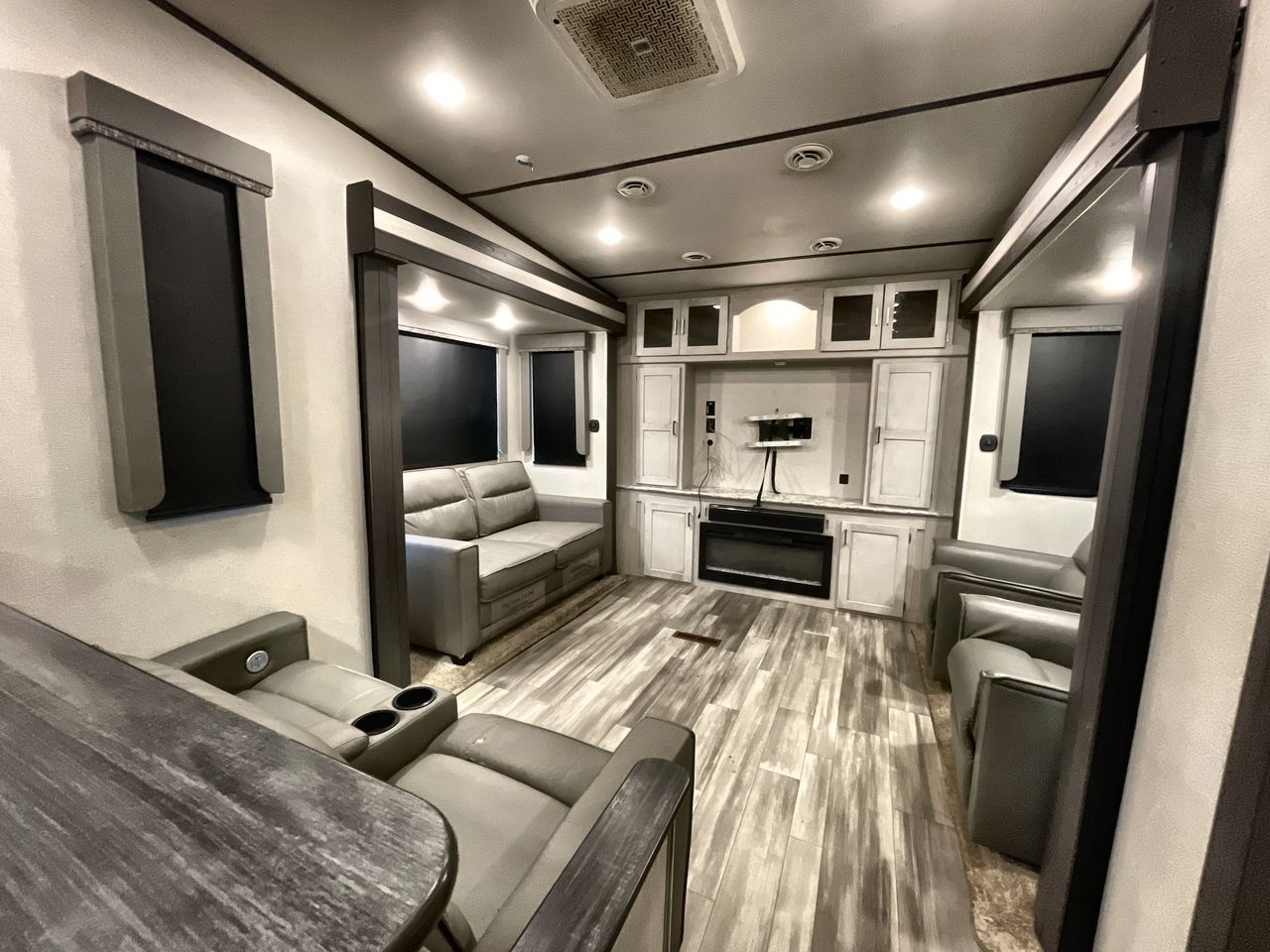 2022 KEYSTONE SPRINTER 3530DEN