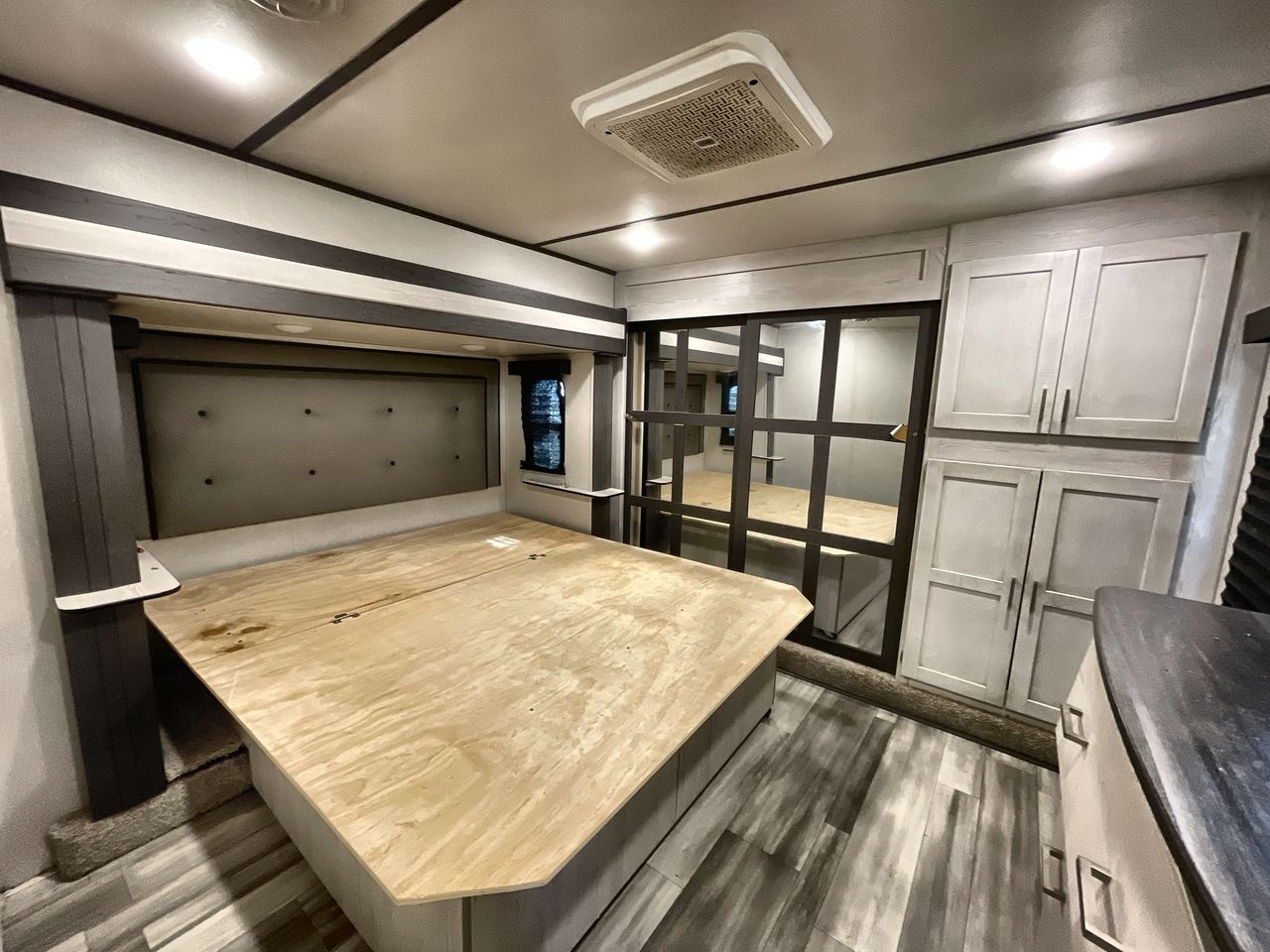 2022 KEYSTONE SPRINTER 3530DEN