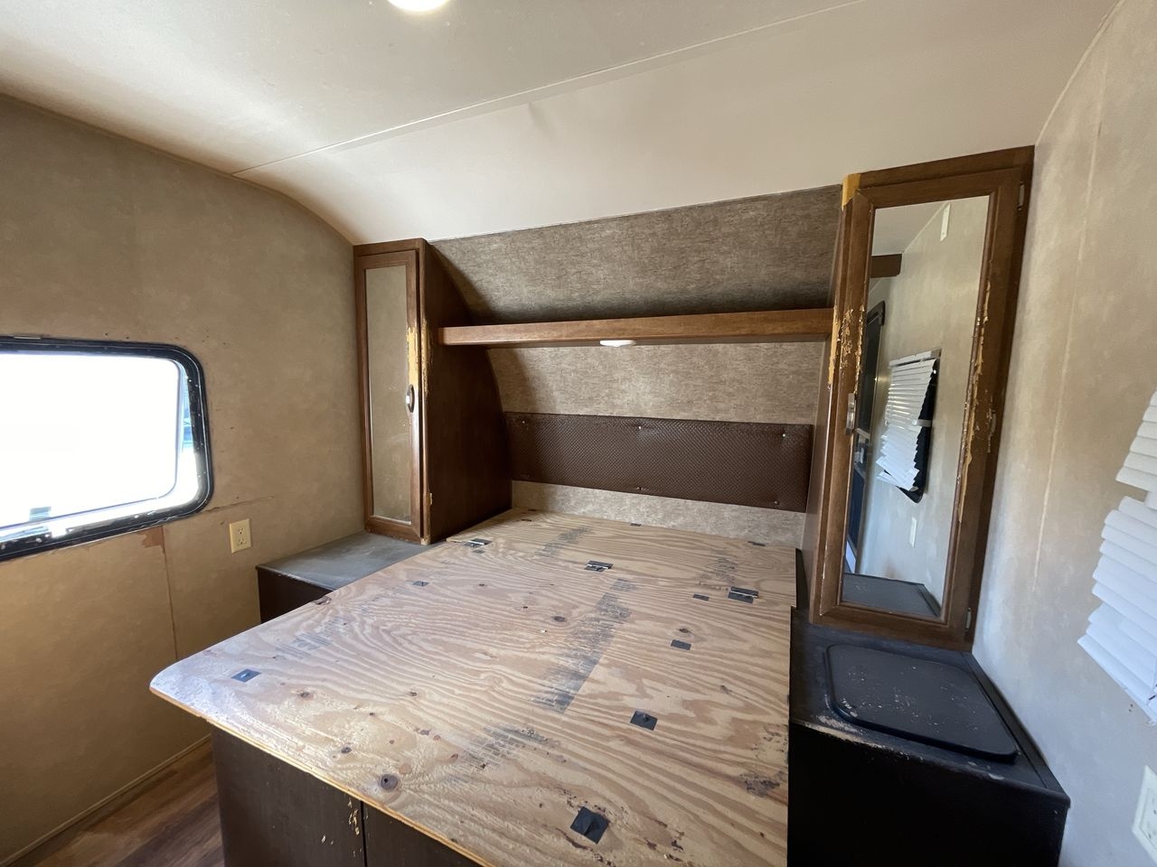 2017 FOREST RIVER WILDWOOD 28DBUD