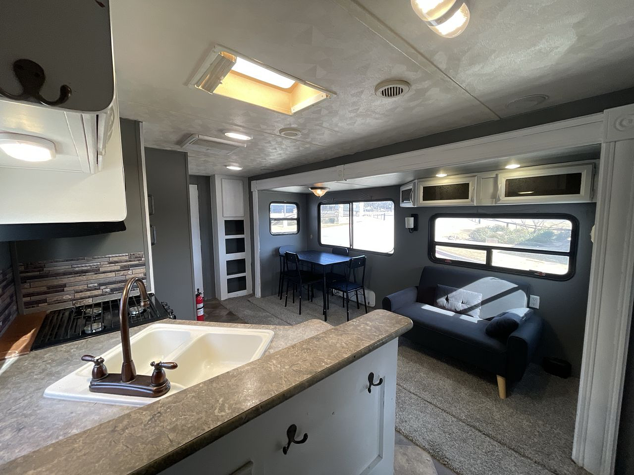 2014 PALOMINO PUMA PT30DBSS