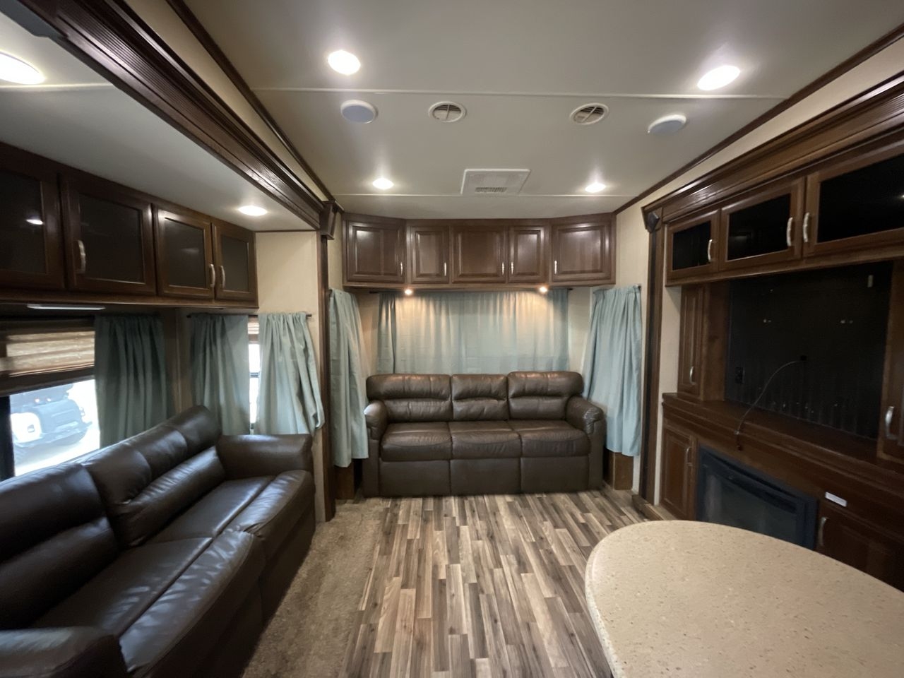 2015 GRAND DESIGN SOLITUDE 369RL