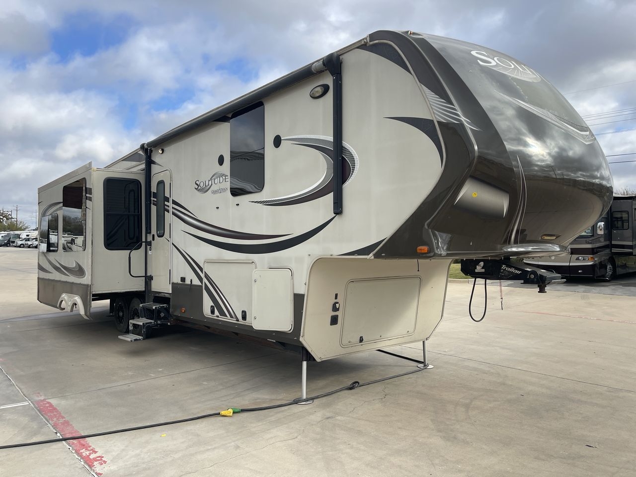 2015 GRAND DESIGN SOLITUDE 369RL