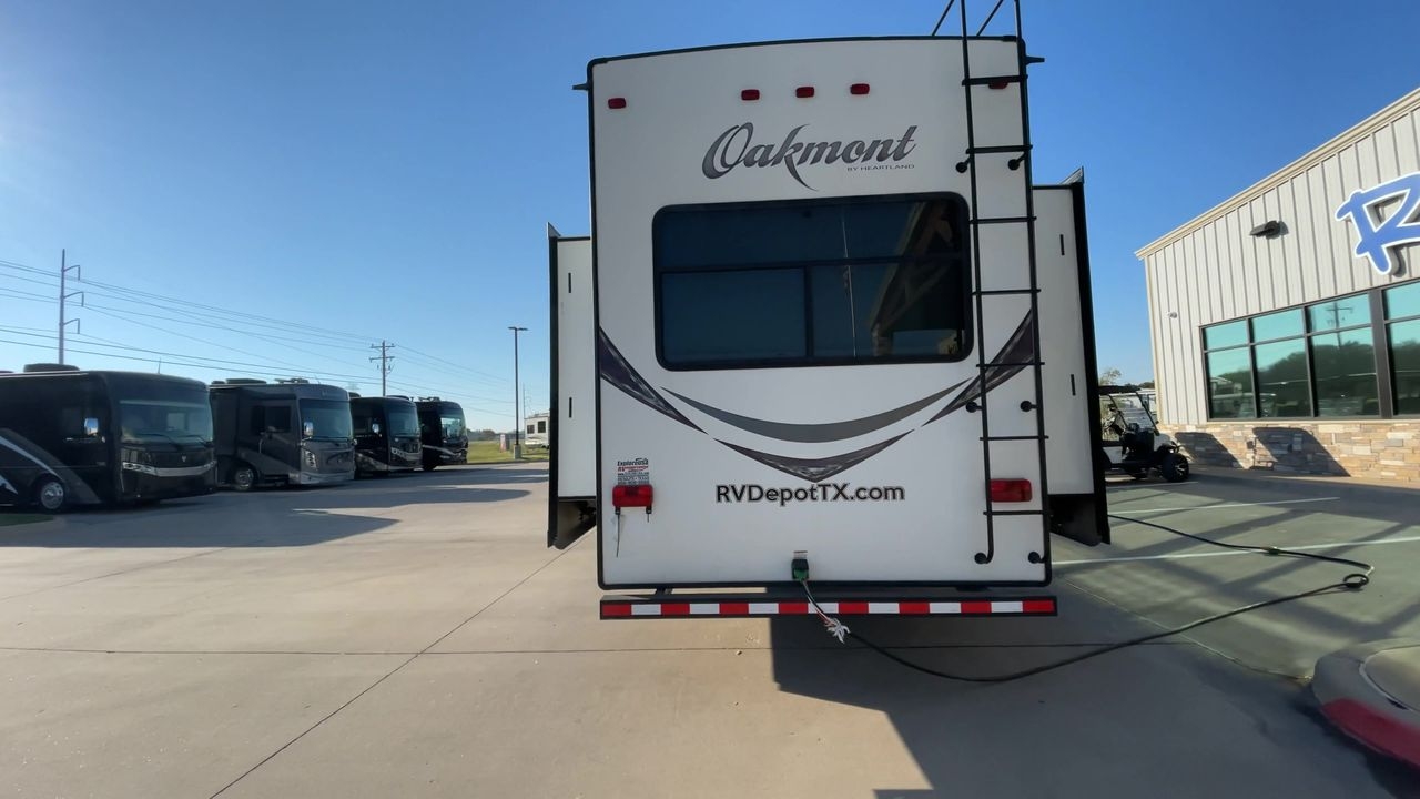 2016 HEARTLAND OAKMONT 390MBL