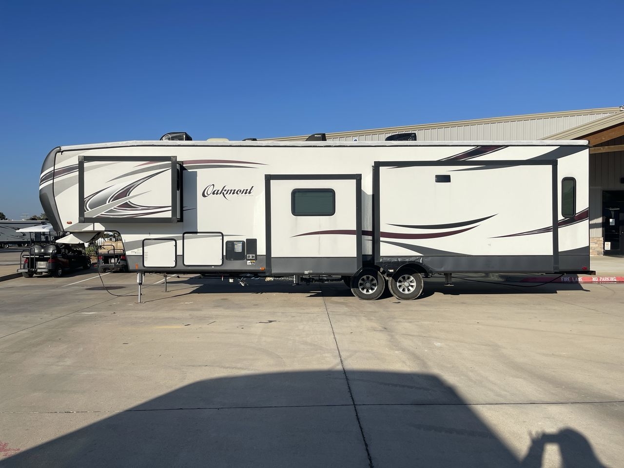 2016 HEARTLAND OAKMONT 390MBL