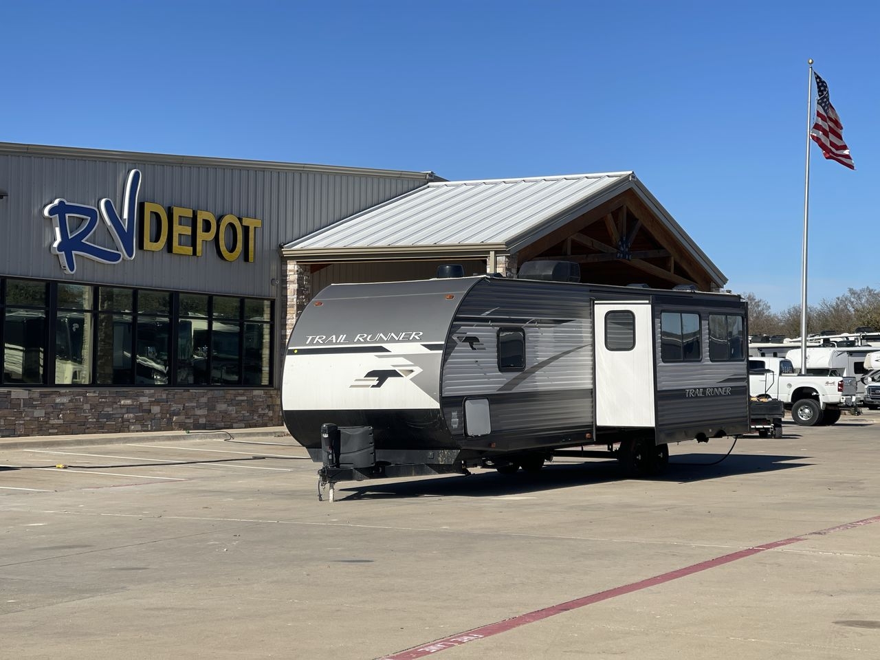 2022 HEARTLAND TRAIL RUNNER 31DB