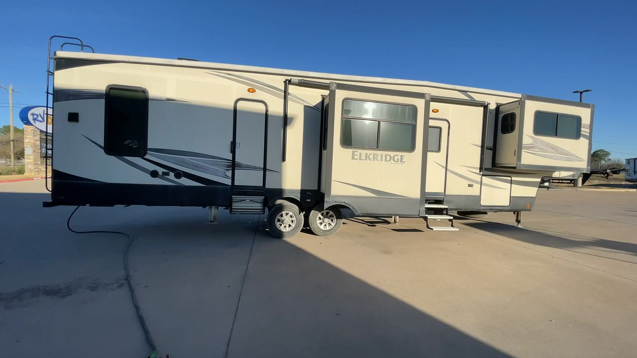 2017 HEARTLAND ELKRIDGE 40FLFS