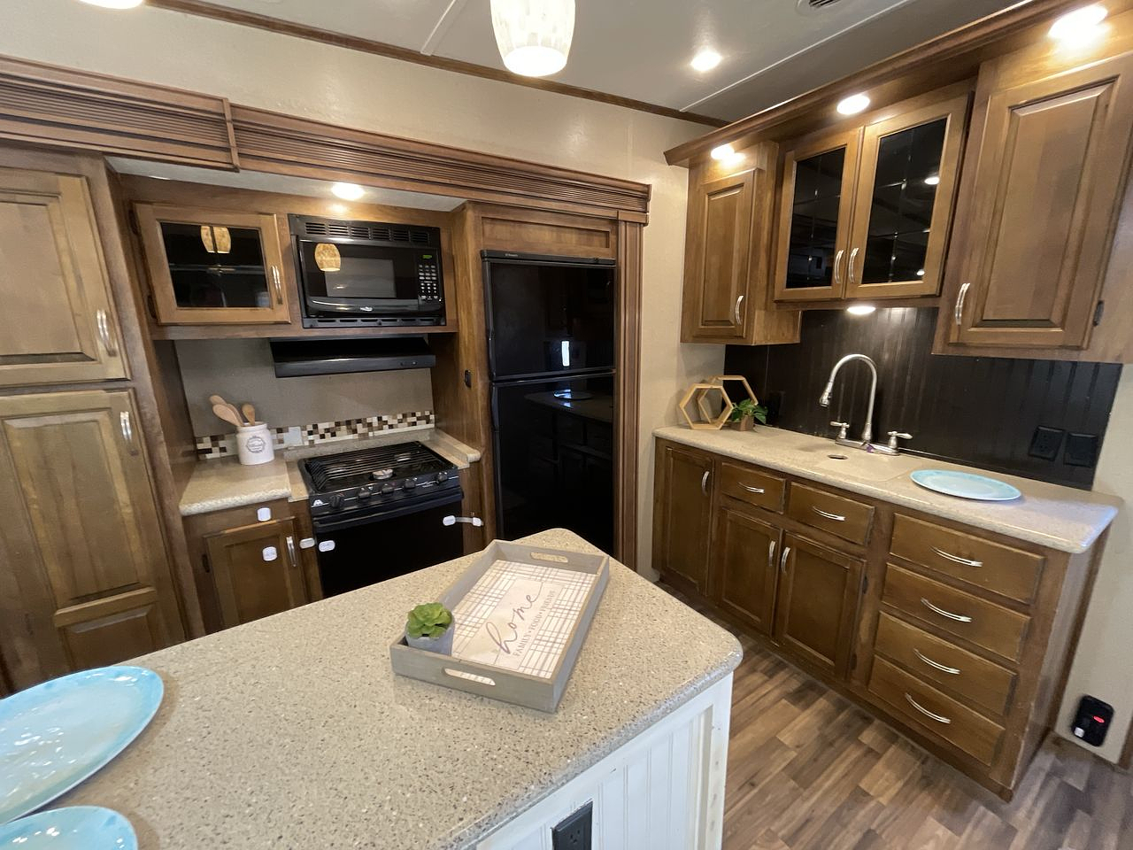 2016 FOREST RIVER CHAPARRAL 360IBL