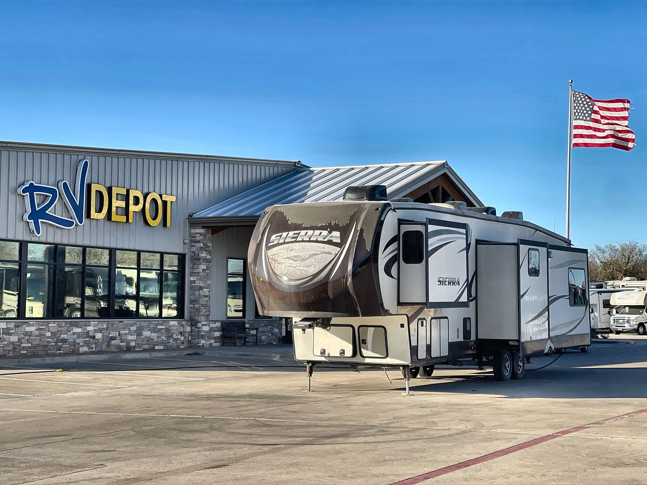 2015 FOREST RIVER SIERRA 371REBH