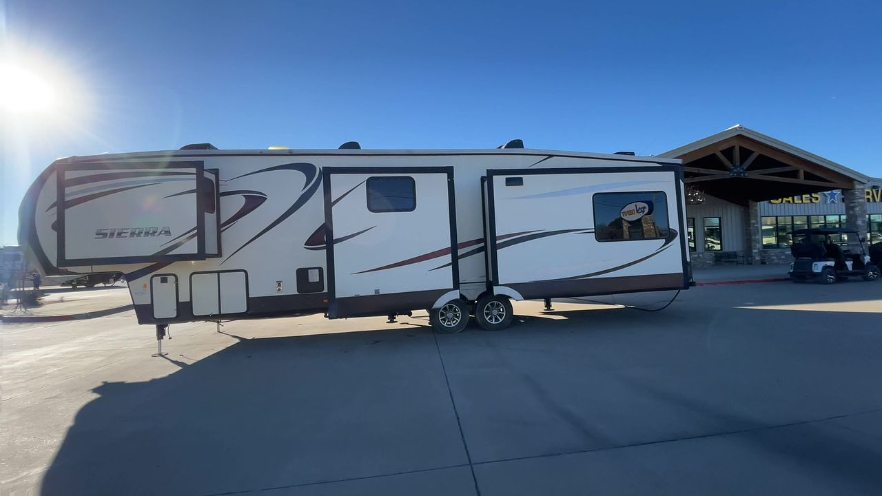 2015 FOREST RIVER SIERRA 371REBH