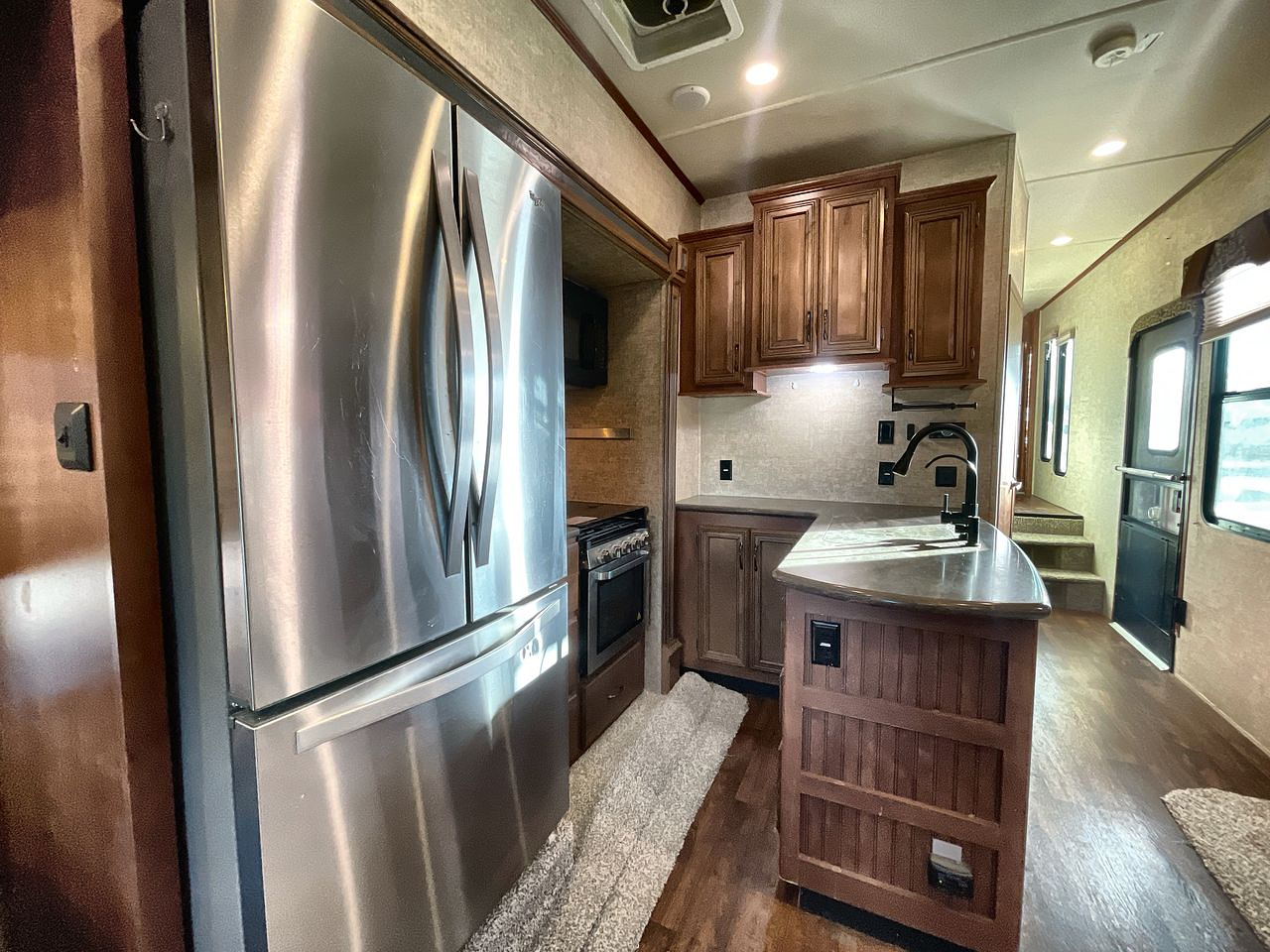 2015 FOREST RIVER SIERRA 371REBH