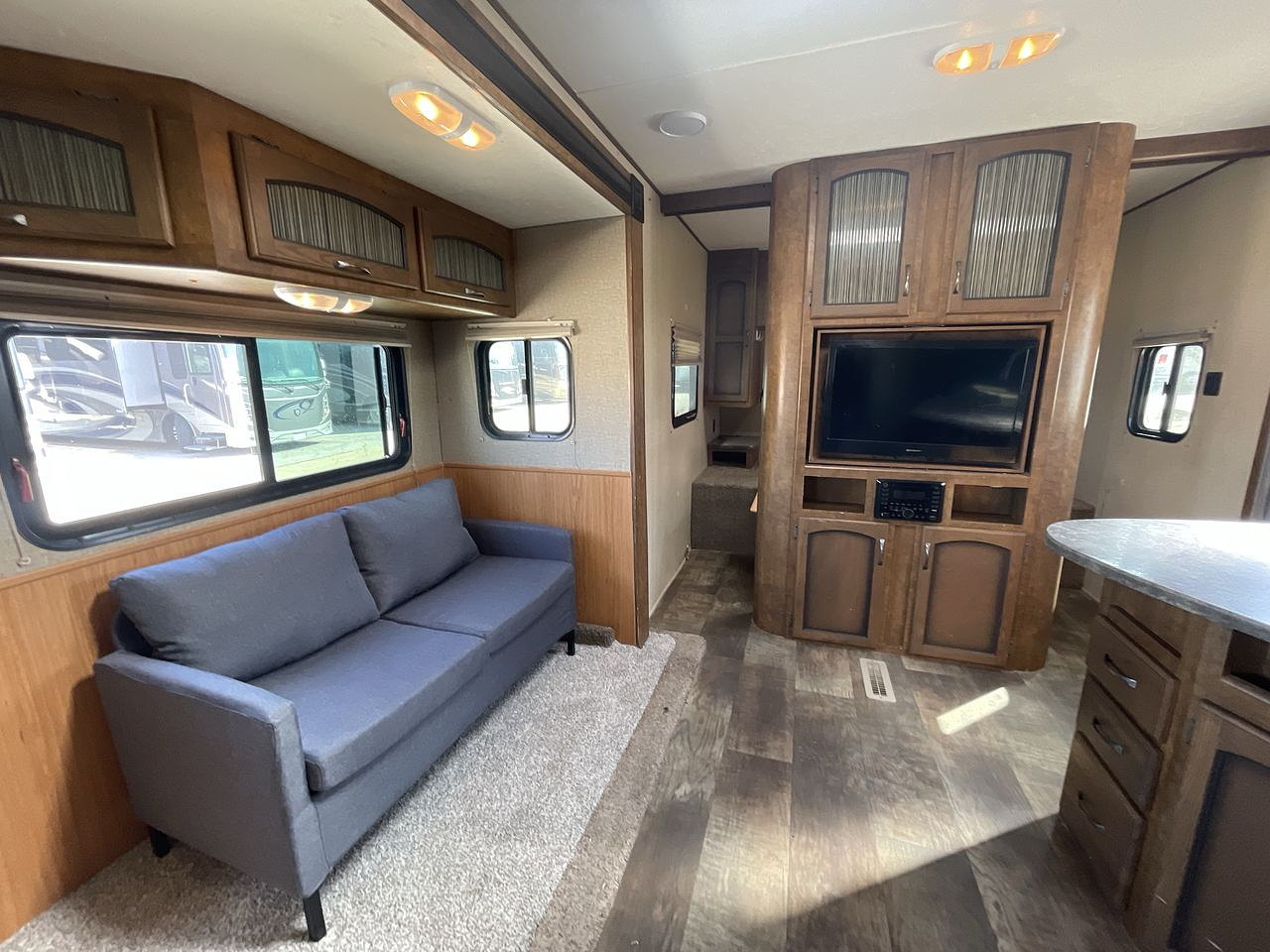 2015 CROSSROADS RV CRUISER 31SB
