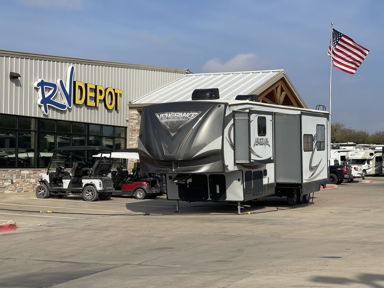 2017 FOREST RIVER VENGEANCE 394V13