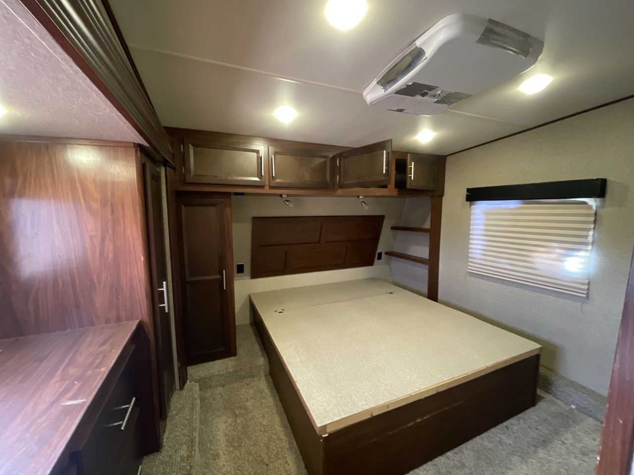 2017 FOREST RIVER VENGEANCE 394V13