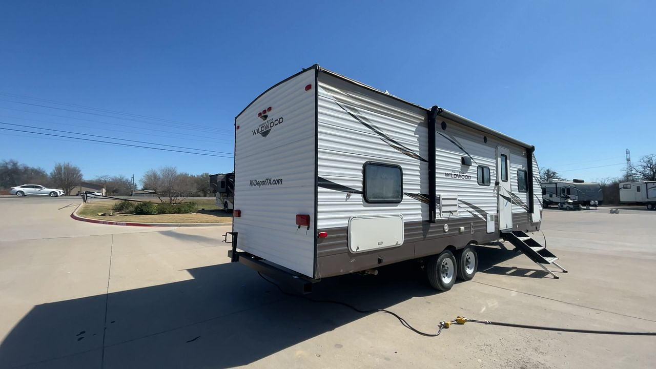 2018 FOREST RIVER WILDWOOD 28DBUD