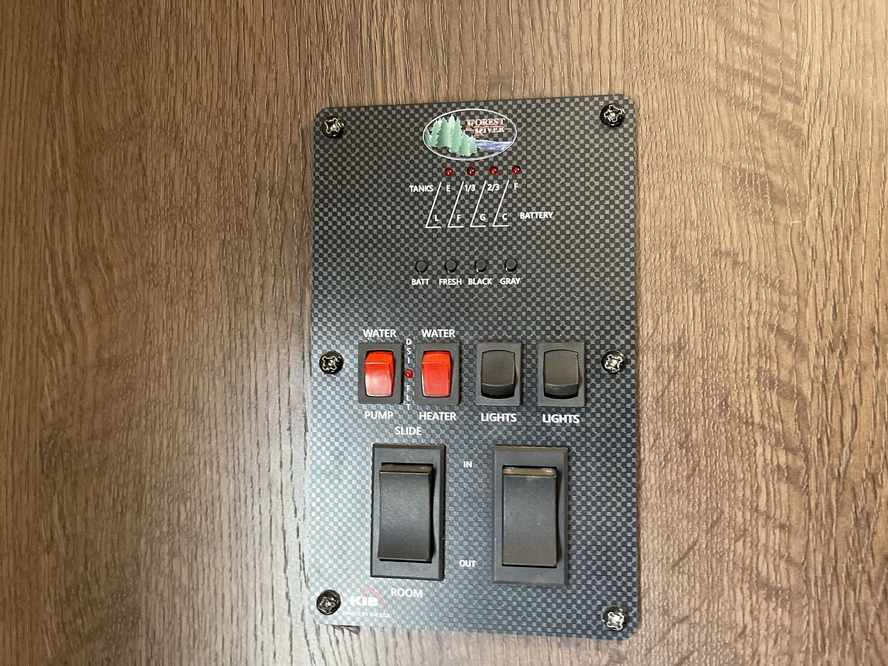 2018 FOREST RIVER WILDWOOD 28DBUD