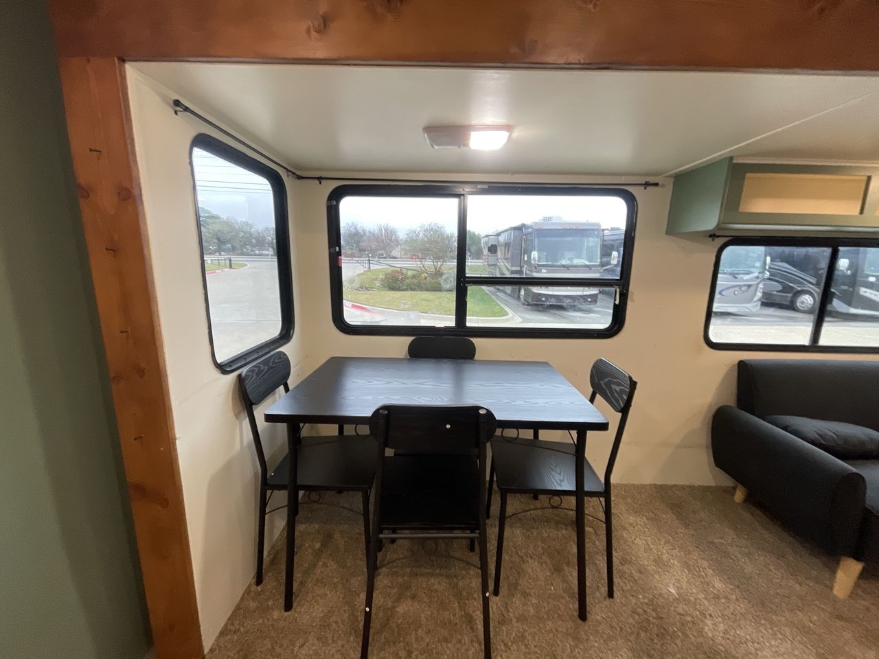 2018 COLEMAN 3015BH