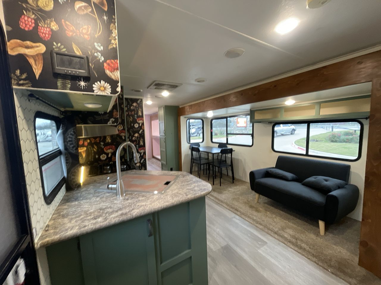 2018 COLEMAN 3015BH