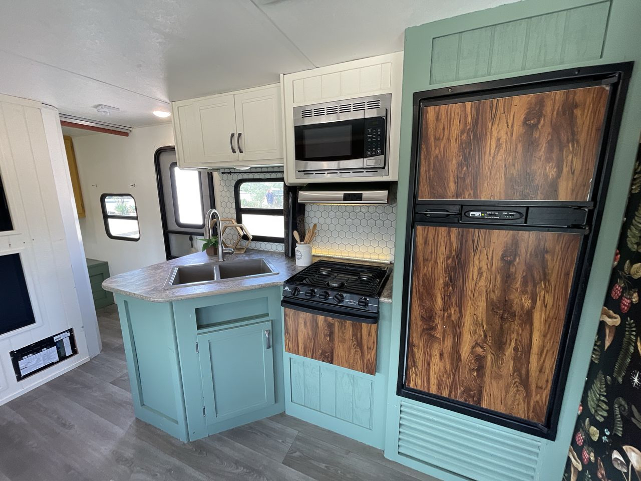 2018 COLEMAN 3015BH