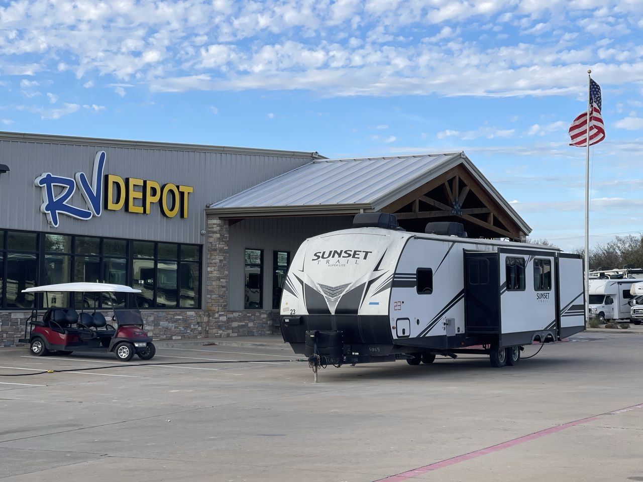 2019 SUNSET TRAIL 331BH