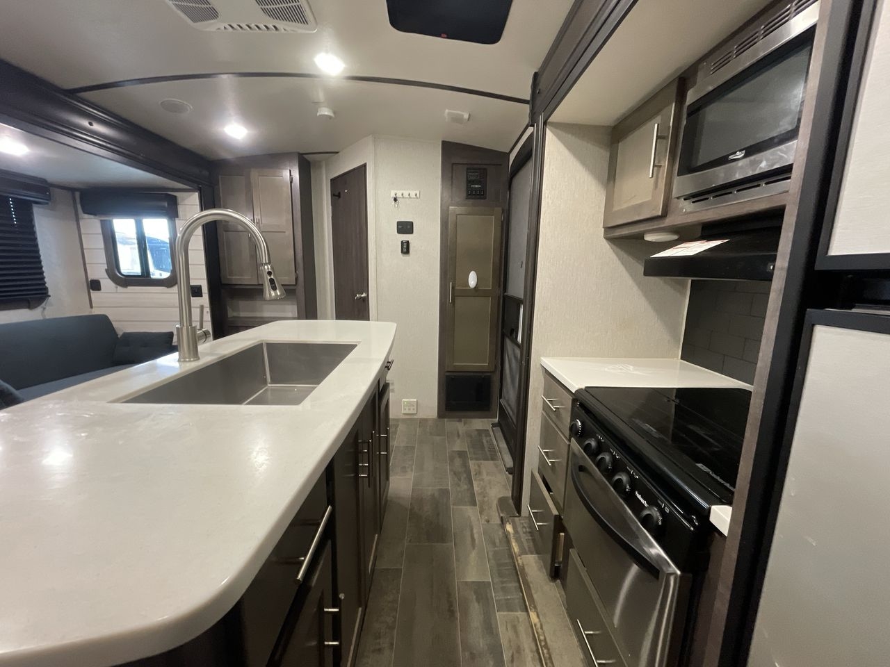 2019 SUNSET TRAIL 331BH